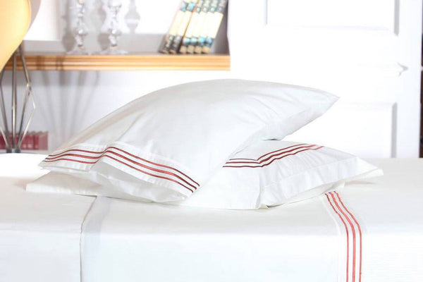 Straight Mania Red Organic Cotton Sheet Set